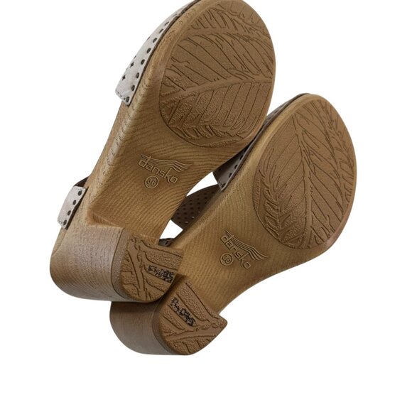 Dansko Teagan Womens Size 36 Perforated Leather Slingback Heeled Sandals Beige - Picture 7 of 15